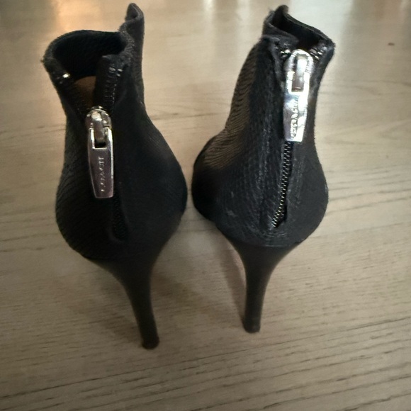 Coach Black Leather High Heel Ankle Boots SZ 8B - Picture 5 of 7